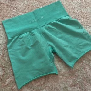 nvgtn size medium shorts teal